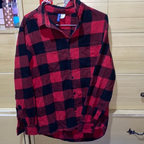 Plaid button up - Picture 4 of 4
